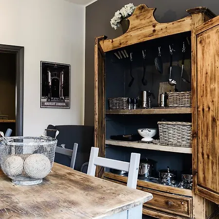 Holiday home Suite11 *