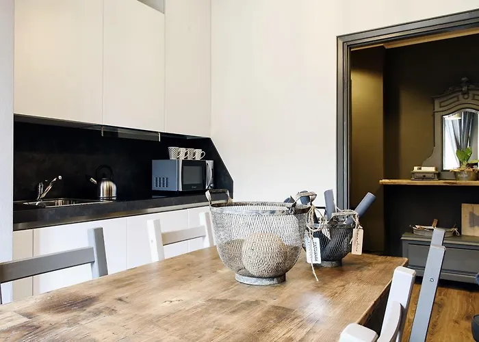 Suite11 * Como
